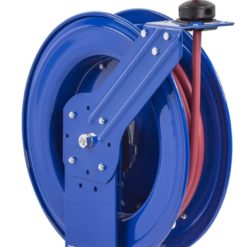 En blå Serie ASHL - Ø1/4" - 18m Max 21 Bar slangupprullare med en slang fäst vid den.